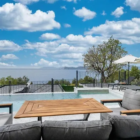 Sleeps 4 Modern And Luxurios Awz 271 *